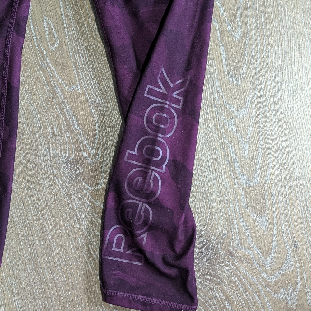 Reebok High Rise Women's Large‎ Purple Camo Leggings With Pockets - Picture 2 of 5